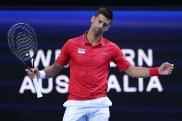 Djokovic pierde con Alex de Miñaur aquejado de molestias