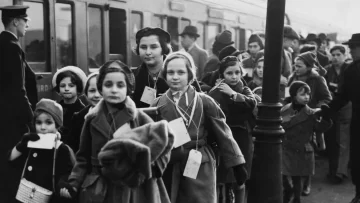 'Queremos despedirnos de ustedes, que fueron nuestro bien más preciado en el mundo': los niños del Kindertransport que huyeron de los nazis y se refugiaron en Reino Unido 'Queremos despedirnos de ustedes, que fueron nuestro bien más preciado en el mundo': los niños del Kindertransport que huyeron de los nazis y se refugiaron en Reino Unido