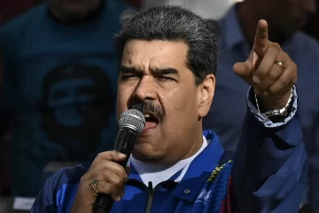 Maduro denuncia un intento de golpe de Estado ante dudas y críticas por su reelección