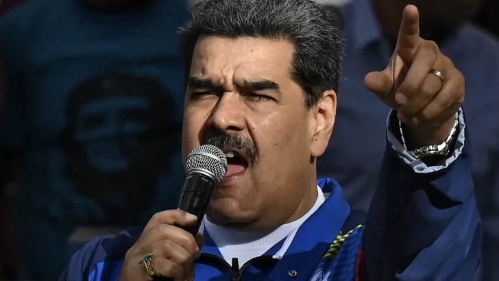 Maduro no decide si será candidato y saluda a Haití