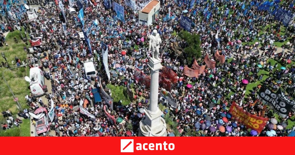 La reforma laboral de Milei sufre un nuevo revés en Argentina | Acento