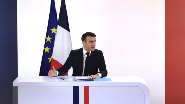 El presidente Macron apuesta por la ‘autoridad’ y el ‘orden’ para relanzar su mandato