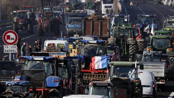 El campo francés grita: 'Que se nos unan los agricultores españoles'