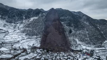 Corrimiento de tierra deja 31 muertos en China