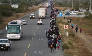 Caravana de migrantes avanza por estado mexicano de Oaxaca donde