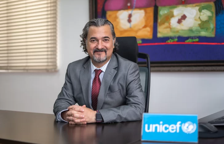 Carlos-Carrera-Representante-UNICEF-728x469