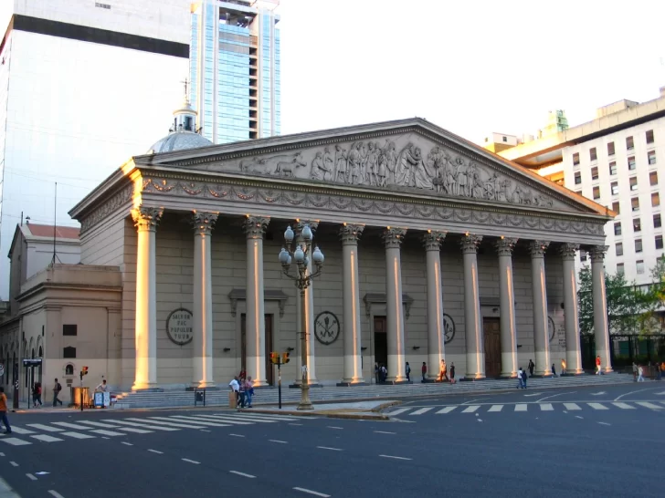 El Estado argentino deja de pagar los sueldos de los obispos católicos de US$55 mil mensuales
