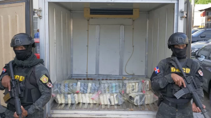 Decomisan 114 paquetes de cocaína en el aeropuerto de Punta Cana