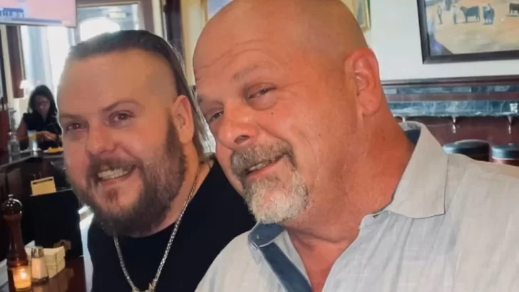 Muere Adam Harrison, hijo del protagonista de “El precio de la historia”