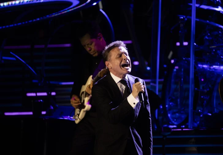 Luis Miguel arrancó su Tour 2024 en Santo Domingo entre dudas por