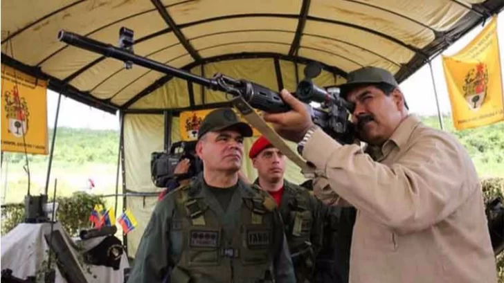 Maduro: 'están heridos de muerte' los acuerdos con antichavistas