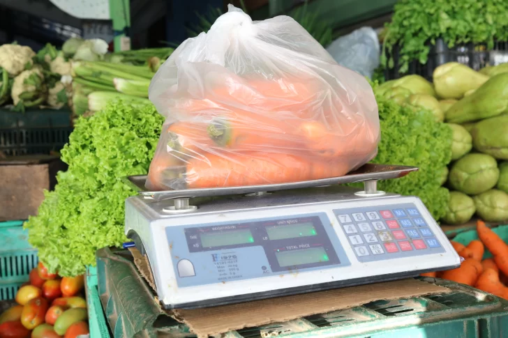 Vendedores y compradores en mercados afirman hay inestabilidad en precios de los alimentos