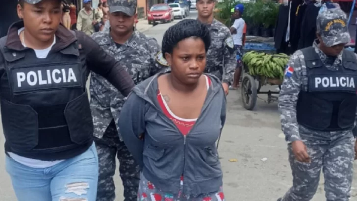 PN apresa mujer acusada de cortar la cara a su hija de 5 meses con una navaja