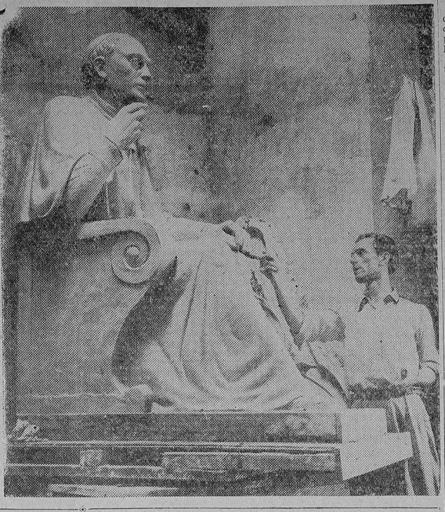 Otra-foto-del-escultor-espanol-Luis-Soto-al-terminar-de-esculpir-la-estatua-del-Padre-Gaspar-Hernandez-ordenada-por-Trujillo--634x728