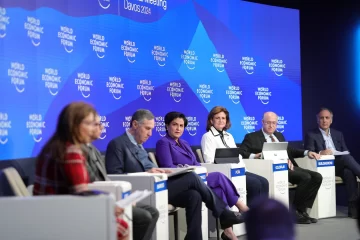 Vicepresidenta Raquel Peña afirma en Davos que combate a corrupción atrae inversiones a República Dominicana