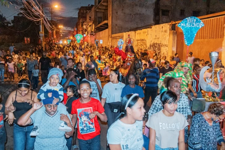 Reyes-Magos-Desfile-2-728x486