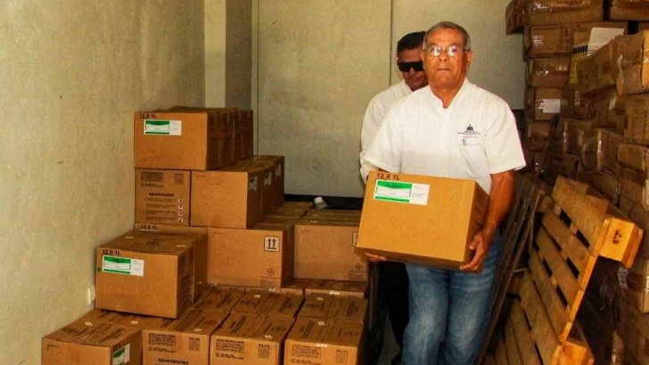 Productores de tabaco reciben donación de insecticidas
