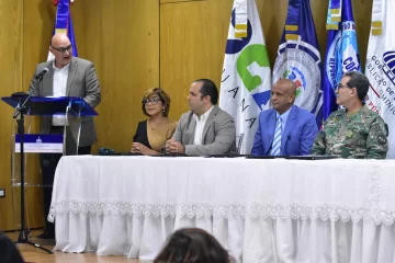 Firman acuerdo para implementar estrategia de ayuda humanitaria internacional