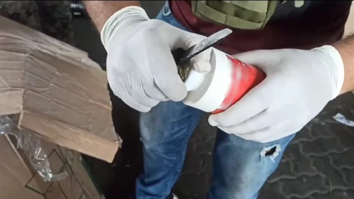 Descubren marihuana en latas enviadas de EEUU que simulaban ser refrescos