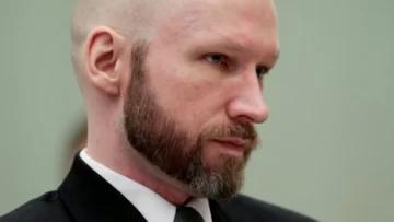 El neonazi noruego Anders Behring Breivik demanda al Estado