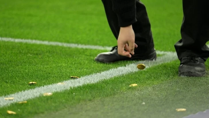 Fútbol: Los hinchas alemanes echan por tierra un lucrativo acuerdo para la Bundesliga