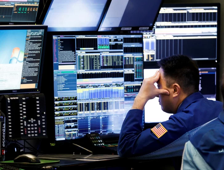Wall Street en rojo por tercer día consecutivo