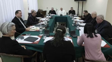 'Desmasculinizar a la iglesia': quiénes son las 3 mujeres invitadas por el papa Francisco a participar en el Consejo de Cardenales