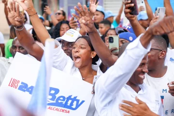 Luis Abinader participará en caravana de campaña de Betty Gerónimo