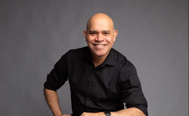 El maestro Amaury Sánchez presentará el musical Rock of Ages (La era del Rock)