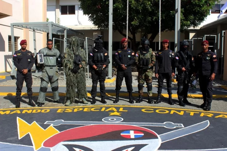 Comando Especial Contraterrorismo del Mide celebra 45 aniversario