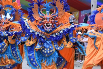 Carnaval, expresión cultural que dinamiza la economía de microemprendedores