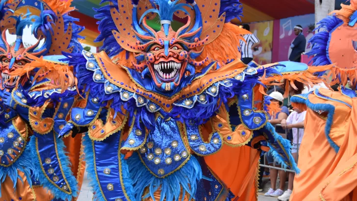 Carnaval, expresión cultural que dinamiza la economía de microemprendedores