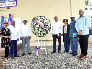 La UASD rinde homenaje al Taller Literario César Vallejo