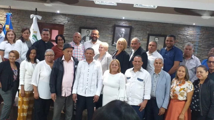 Candidatos municipales de Ocoa firman pacto por el desarrollo local