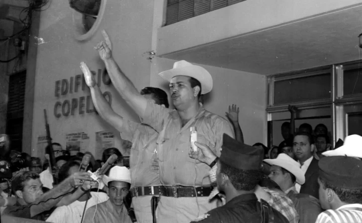 Francisco-Alberto-Caamano-rueda-de-prensa-1-728x448