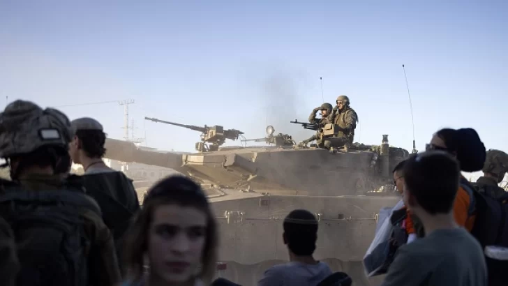 Israel dispara a multitud en fila para recoger comida. Mata a más de 100