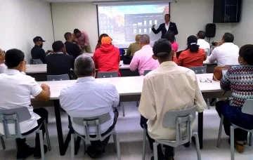 PLD imparte curso de 'Redes sociales para políticos ganadores'