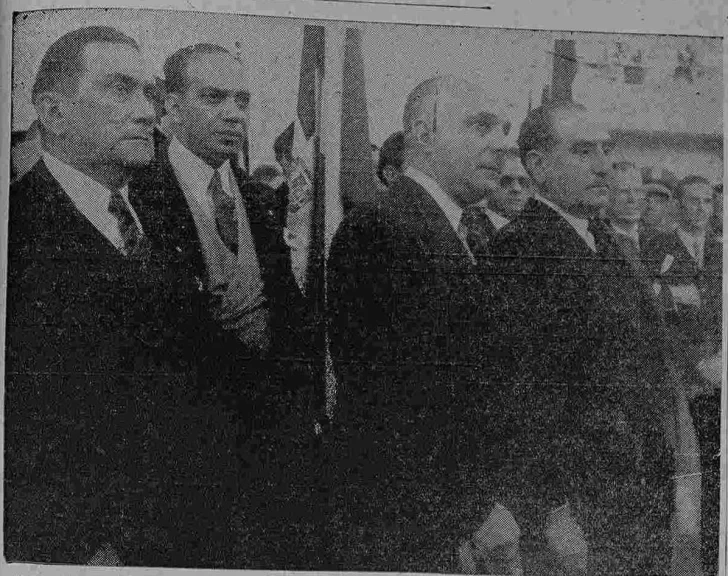 Trujillo-junto-al-delegado-peruano-Dr.-Carlos-Loayza-rinde-homenaje-al-Padre-Gaspar-Hernandez-el-27-de-febrero-de-1945--728x576