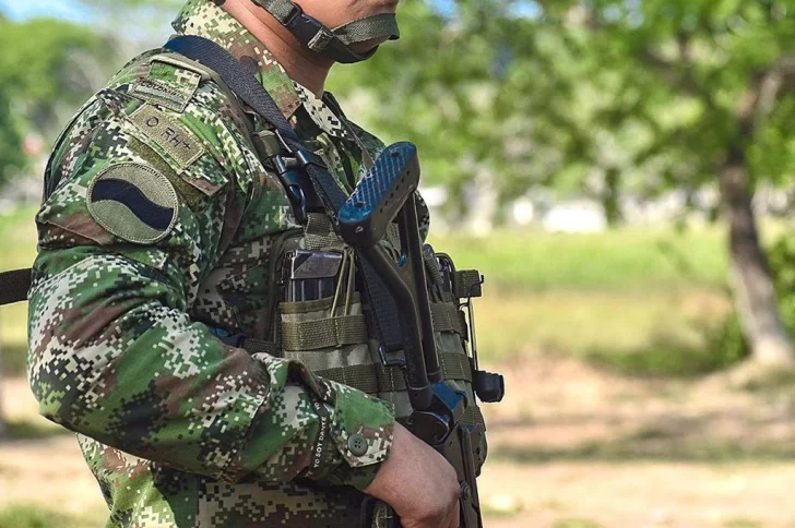 Un soldado colombiano asesina a tres militares y deja heridos a otro más