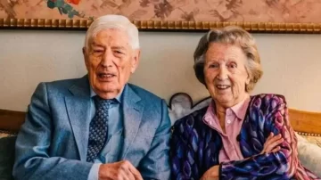 El matrimonio que murió tomado de las manos tras una doble eutanasia