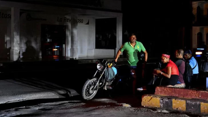 Cuán grave es la crisis económica y energética que vive Cuba (y cómo se compara con el “periodo especial”)