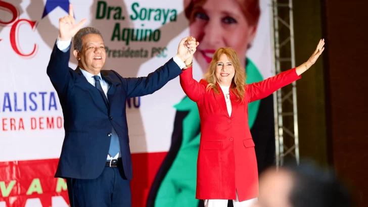 Leonel Fernández es proclamado por otro partido político como su candidato presidencial