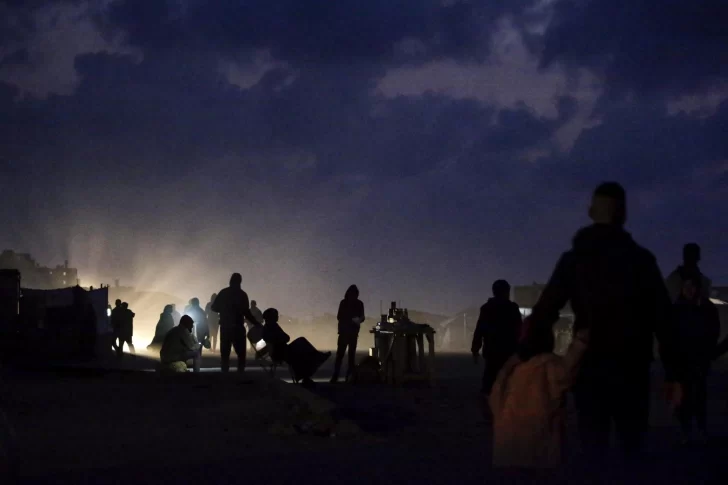 Nuevamente israelíes acribillan a decenas de civiles que esperaban ayuda humanitaria en Gaza