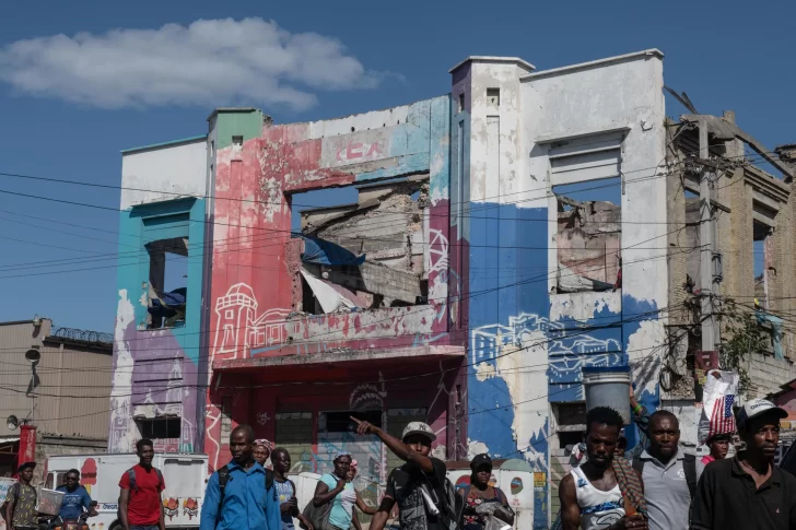 Al menos una decena de muertos en ataque de bandas a la cárcel de Puerto Príncipe
