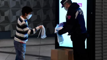 España investiga caso de corrupción en compra de mascarillas en plena pandemia