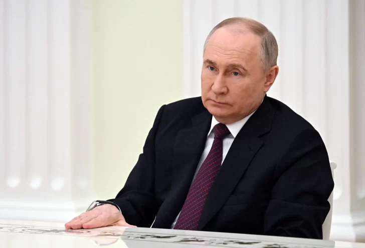 La 'reelección' de Putin, aplaudida por sus aliados y denunciada por los contrarios