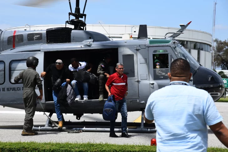 Otros 11 dominicanos que residían en Haití son evacuados al país