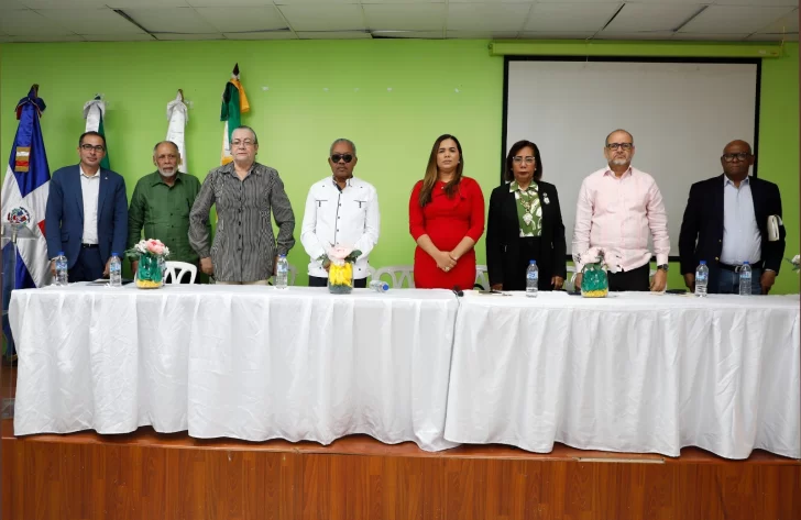 El-Idecoop-posiciona-administradores-de-CoopHerrera-728x473