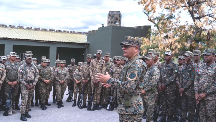 Jefatura del Ejército de República Dominicana supervisa labor de protección de la frontera