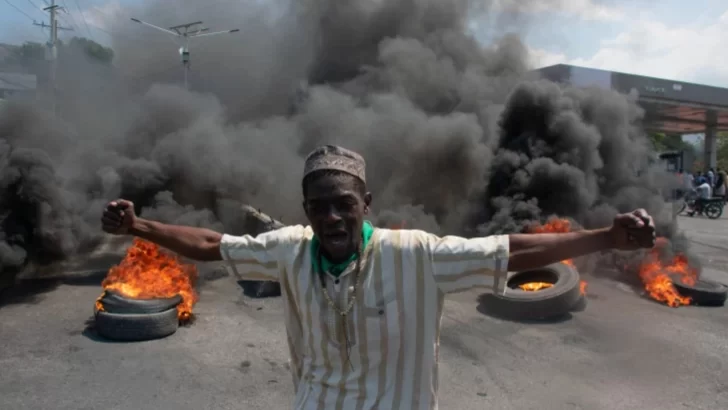 Instantáneas de AcentoTV: La ONU declara que los haitianos en riesgo deben ser protegidos con estatuto de refugiados